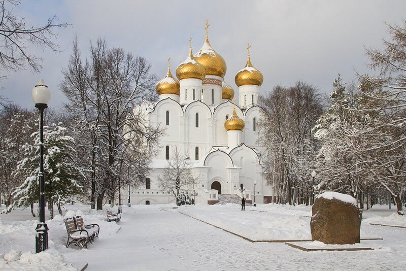 Ярославский храм зимой